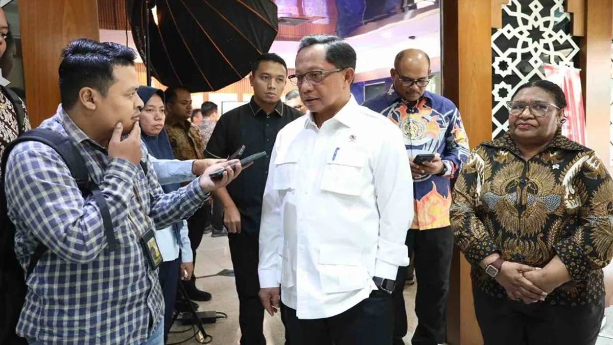 Mendagri Tito Karnavian menegaskan Kemendagri memfasilitasi kerja sama BGN dengan Pemda untuk program MBG, termasuk di 62 daerah 3T. Foto:Puspen Kemendagri
