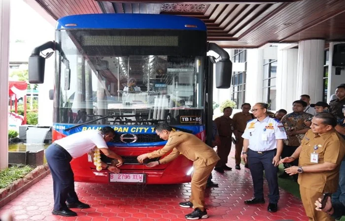 Bus