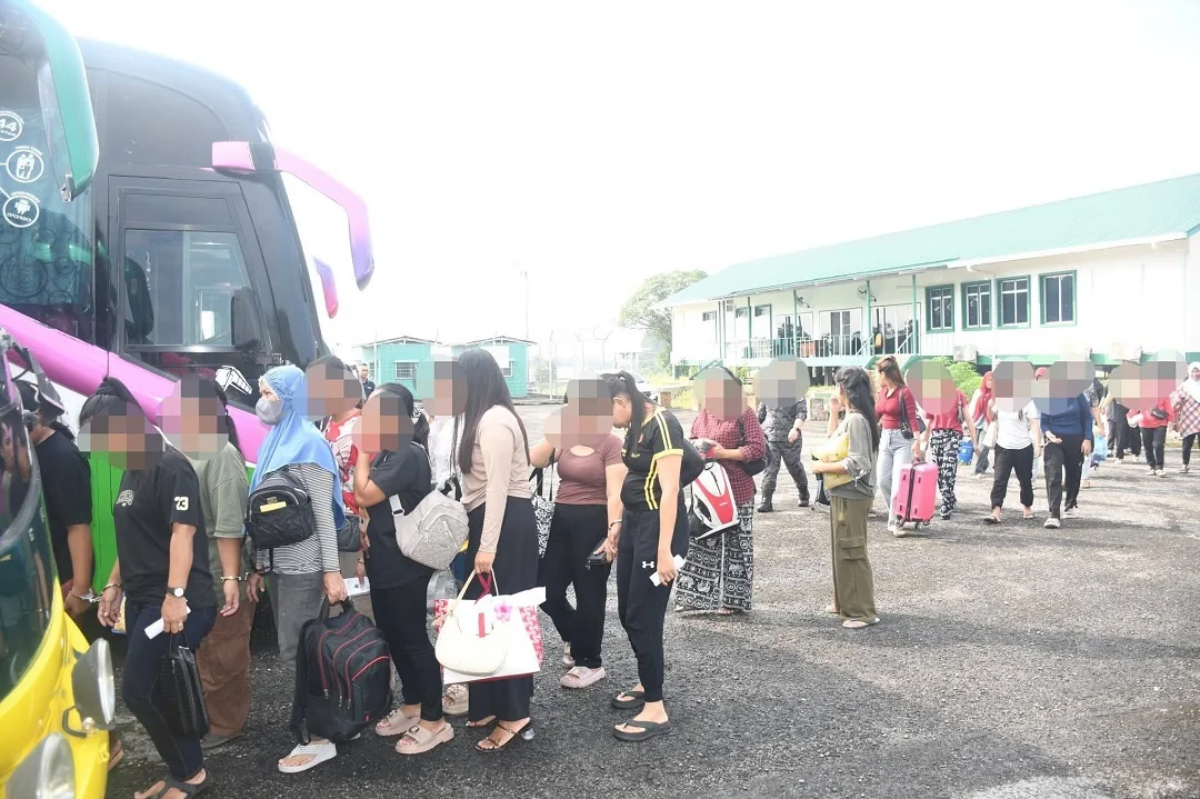 201 WNI Dipulangkan dari Malaysia Lewat Entikong Usai Jalani Masa Hukuman Tahanan. (FOTO: JIM SARAWAK)