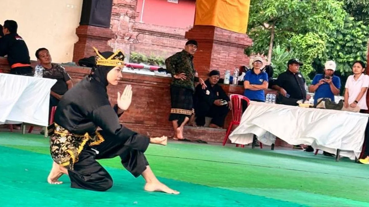 Tim pencak silat Kalimantan Selatan menutup try out di Bali dengan hasil positif. Pelatih M. Ali Mustofa menekankan fokus pada evaluasi teknik, tempo serangan, dan adaptasi irama bertanding jelang Pra Popnas dan Popnas 2026. Foto: MC Kalsel