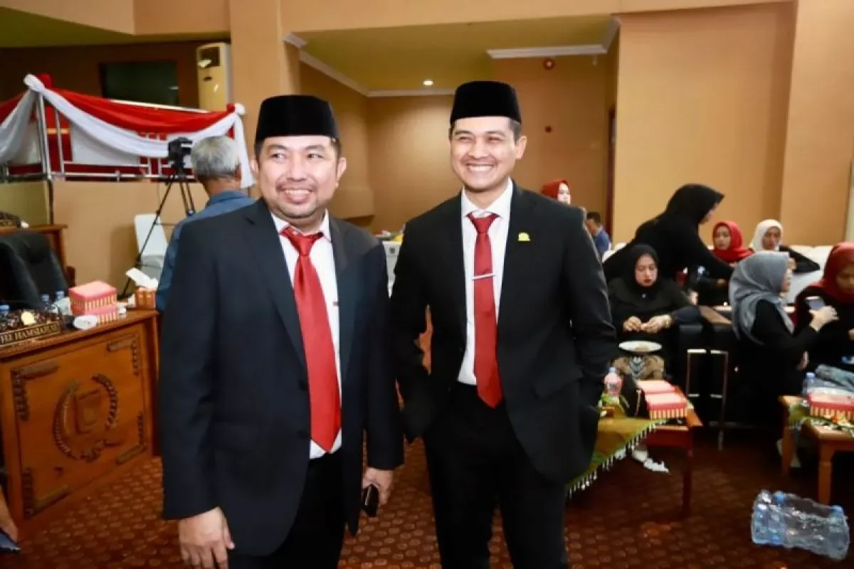 Samping kanan Ketua DPRD Tanah Bumbu Provinsi Kalimantan Selatan, Andrean Atma Maulani. Doc: ANTARA (int)