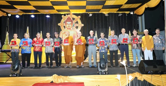 Budhhis