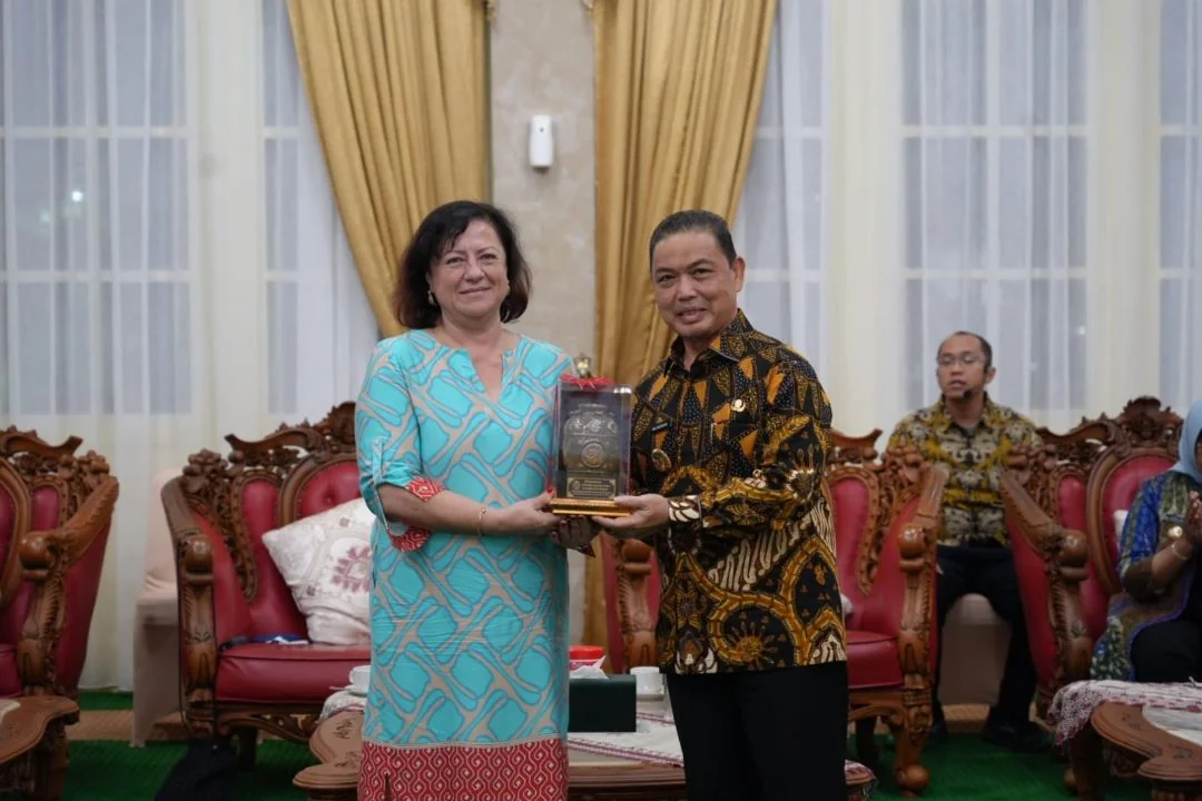 Jerman Siap Dukung Ekonomi Hijau Kalbar: Gubernur Ria Norsan Terima Delegasi untuk Sinergi Investasi dan SDM Unggul. (FOTO: ADPIM)