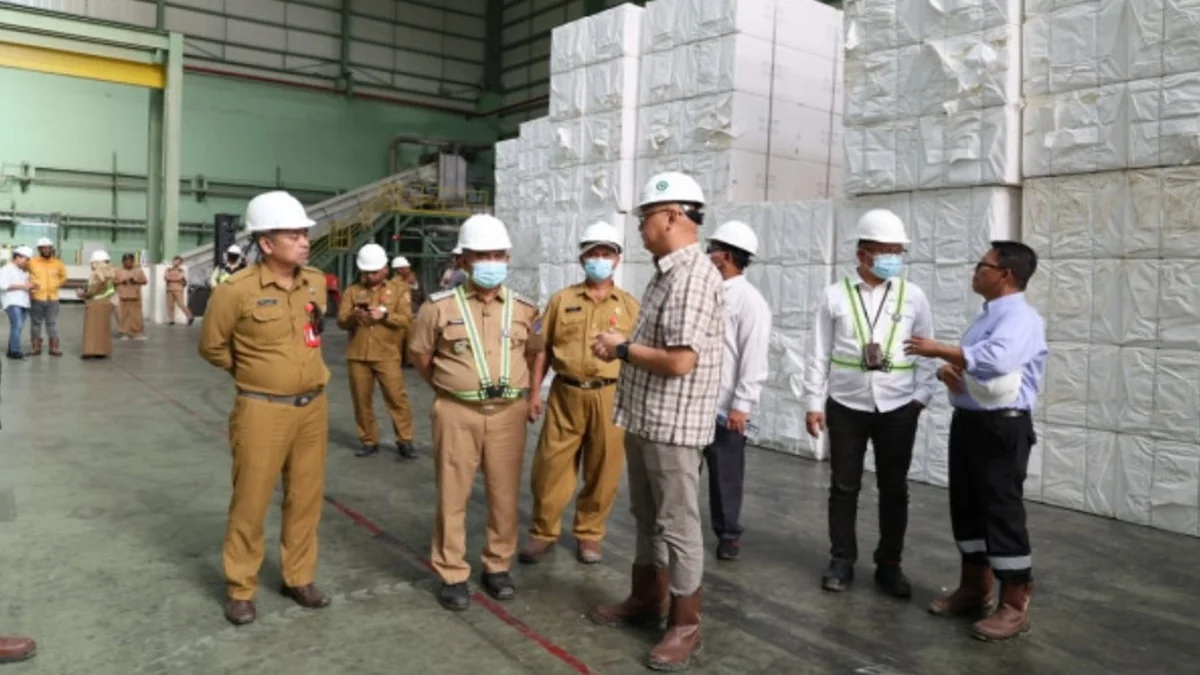 Wali Kota Tarakan Khairul meninjau PT Phoenix Resources Indonesia usai adanya laporan terkait limbah dan tenaga kerja.