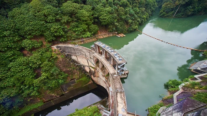 INFRASTRUKTUR - Potret Infrastruktur bendungan PLTA INALUM untuk menghadirkan energi untuk masyarakat Indonesia. PT Inalum baru saja mendapatkan dalam ajang Environmental and Social Innovation Awards (ENSIA) 2026 yang berlangsung di Bali, dengan PLTA INAL