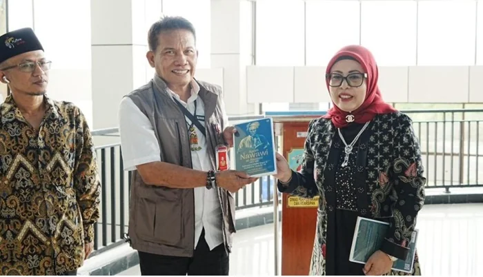 Bedah Buku berjudul "Kedatangan Islam Di Bumi Bulutengon".