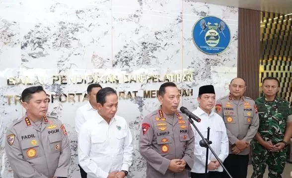 Gubernur Kalbar &amp; Kapolri Tinjau Kesiapan Penanganan Karhutla di Mempawah (dok. Pemprov Kalbar)
