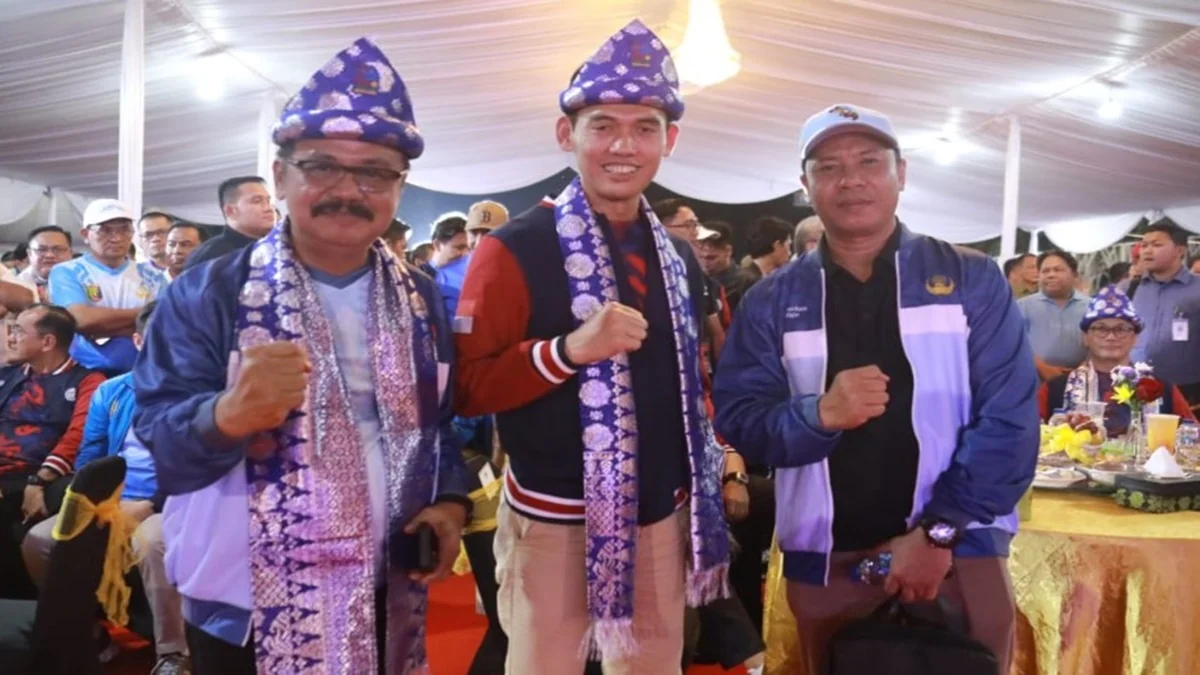 Penutupan PORNAS Korpri XVII 2025 di Palembang diwarnai semangat persaudaraan ASN se-Indonesia. Foto: MMCKalteng
