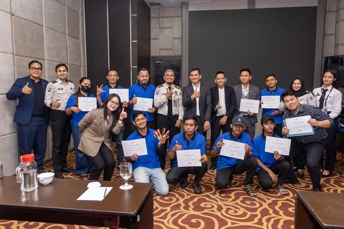 FOTO Bersama para peserta pelatihan keterampilan perhotelan yang diikuti warga binaan dari Balai Balai Pemasyarakatan Kelas I Pontianak di Hotel Mercure Pontianak.