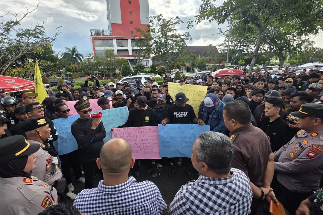 Desak Usut Tuntas Mafia Ilegal, BPM Kalbar Ancam Turun Jalan Lagi Jika Penegakan Hukum Mandek. (FOTO: ISTIMEWA)