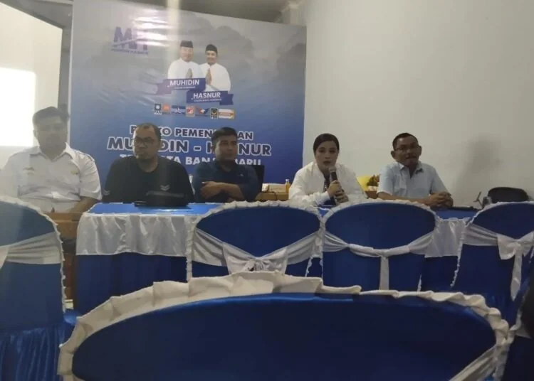 Konferensi Pers Perolehan Suara Muhidin-Hasnur di Banjarbaru. (Poros Kalimantan)