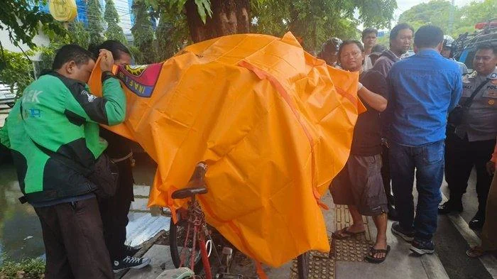 Seorang Tukang Becak Ditemukan Tak Bernyawa di Jalan A Yani Km 3 Banjarmasin ternyata warga Kelayan A, Selasa (26/11/2024) (Tribun Banjarmasin)