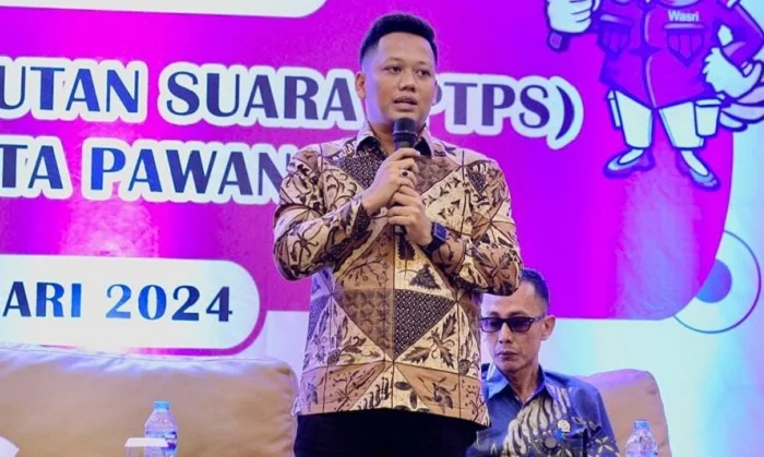 Ketua AJK, Theo Bernadhi