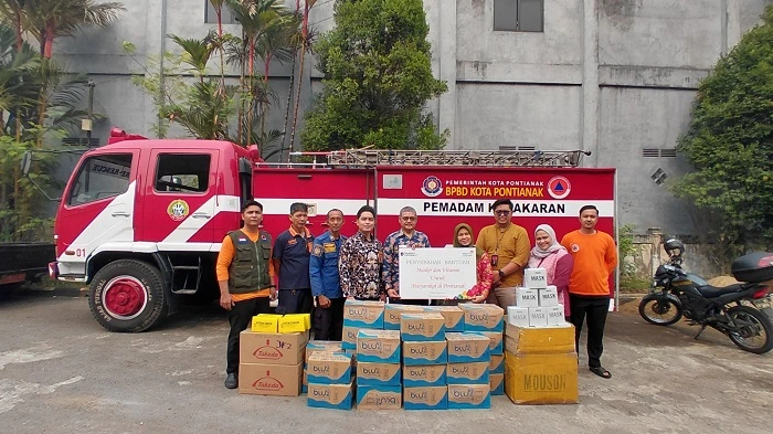 BANTUAN - TelkomGroup menyalurkan bantuan kesehatan berupa paket masker medis dan vitamin bagi masyarakat dan petugas di wilayah terdampak kebakaran hutan dan lahan (karhutla) di Kalimantan Selatan, Kalimantan Tengah, dan Kalimantan Barat.