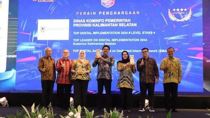 Penghargaan-Top-Leader-on-Digital-Implementation
