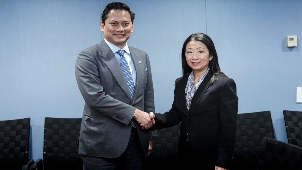 Wamenkeu Thomas Djiwandono bertemu AIIB di Pertemuan Tahunan IMF-World Bank 2025 perkuat kerja sama pendanaan infrastruktur lebih Rp248 triliun.