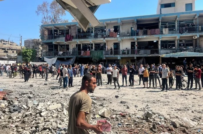 Kondisi sekolah yang dikelola PBB di Gaza usai digempur militer Israel (REUTERS/ABED KHALED).