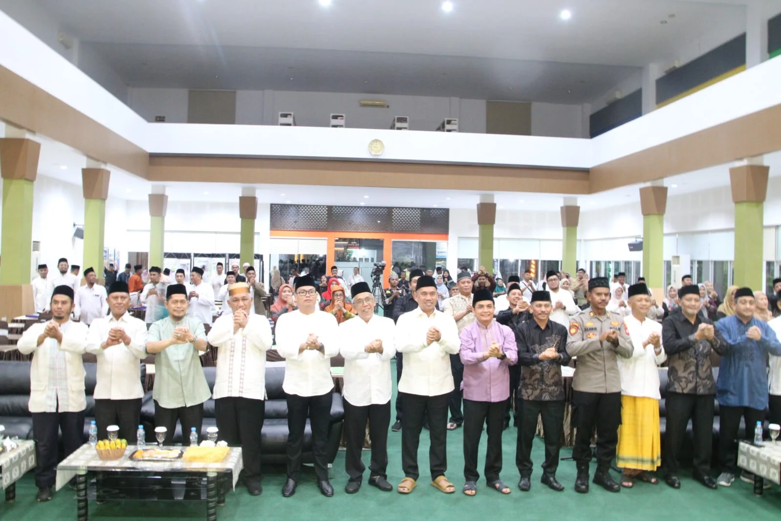 PEMBUKAAN - Wakil Wali Kota Pontianak Bahasan membuka MTQ ke-34 Tingkat Kecamatan Pontianak Timur.