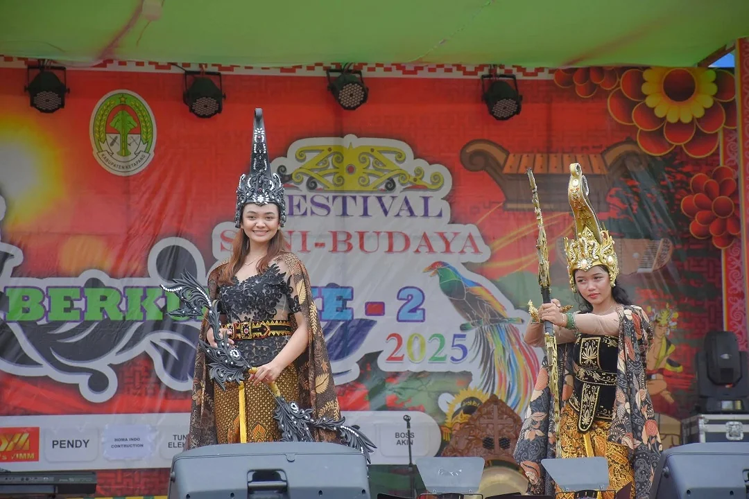 Pesona Keberagaman di Festival Balai Berkuak II, Wagub Kalbar Ajak Jaga Keaslian Budaya. (FOTO: PROKOPIM)