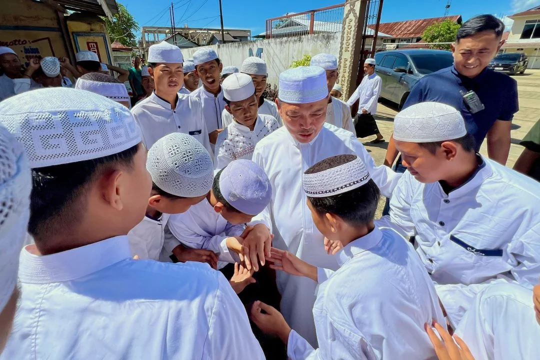 Hari Santri Nasional: Ria Norsan Tegaskan Komitmen Dukungan Nyata Pemprov Kalbar untuk Pemberdayaan Santri. (FOTO: ISTIMEWA)