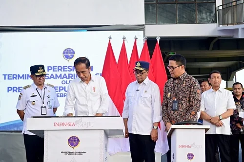 Presiden RI, Joko Widodo (Jokowi) meresmikan Terminal Samarinda Seberang di Kota Samarinda, Kalimantan Timur, Rabu (28/02/2024). (Foto: Dok. BPMI Setpres).