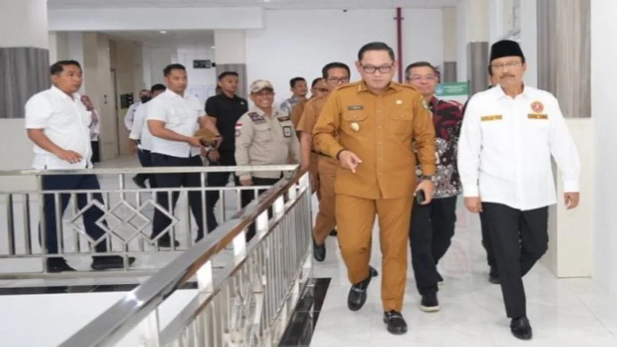 Wakil Gubernur Kalimantan Timur Seno Aji mendampingi Menteri Sosial Saifullah Yusuf dalam Dialog Kesejahteraan Sosial dan Sekolah Rakyat di Samarinda. Foto: adpimprovkaltim