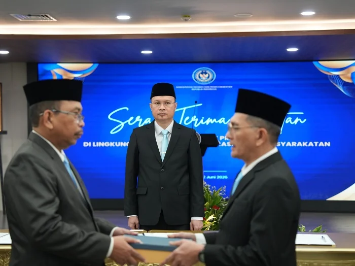 Dirjen Imigrasi, Hendarsam Marantoko saat memimpin pelantikan sejumlah pejabat di Lingkungan Direktorat Jenderal.