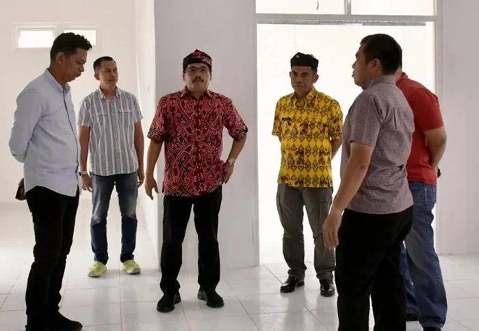 Togap tinjau pembangunan dapur umum yang akan mendukung program Uji Coba Makan Bergizi Gratis.