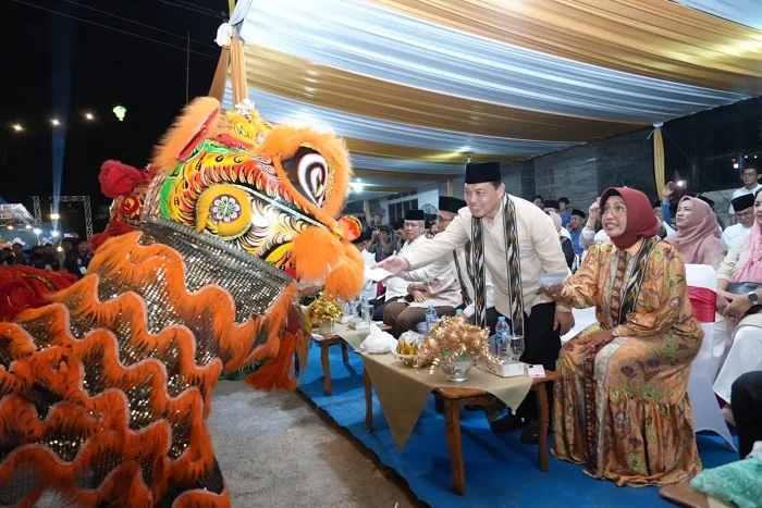 FESTIVAL - Gubernur Ria Norsan resmi membuka Festival Sahur-sahur pada Sabtu (28/2/2026) Malam di Kabupaten Mempawah.