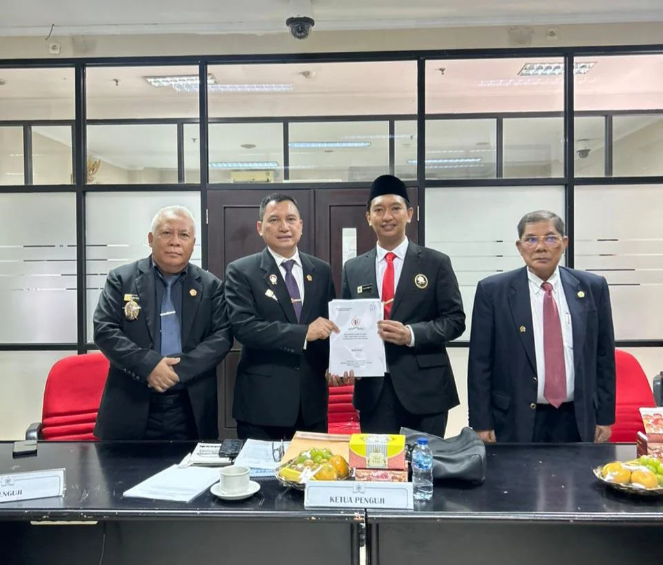 PENDIDIKAN LEMHANAS - Pendidikan Pemantapan Pimpinan Nasional (P3N) Angkatan XXVI Lemhannas RI Dr. drg. Muh. Arief Rosyid Hasan, M.K.M., saat menyelesaikan Kertas Kerja Perorangan (KKP) strategis berjudul “Meritokrasi Kepemimpinan Muda Guna Transformasi S