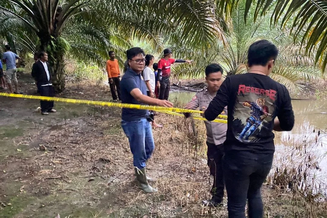 Tragis di Sanggau: Bocah 8 Tahun Meninggal Tertimpa Longsoran Tanah Saat Bermain di Tepi Sungai. (FOTO: HUMAS POLRES)