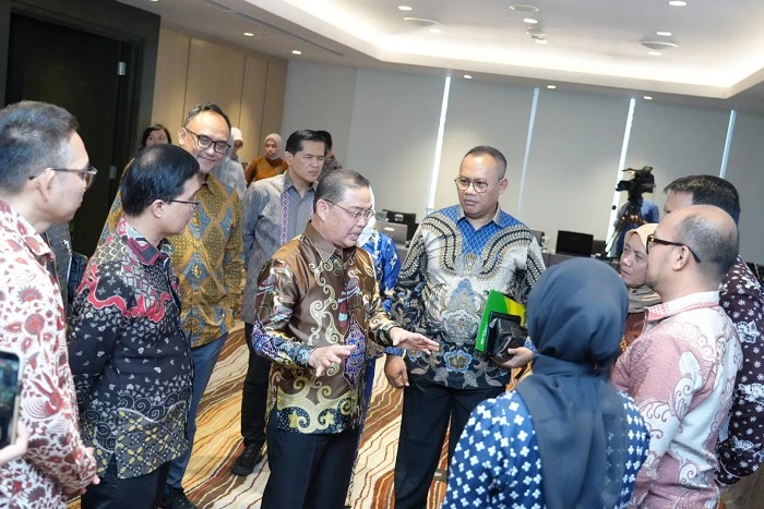 Gubernur Ria Norsan Ria Norsan saat menghadiri kegiatanWawancara Nasional Jaminan Sosial Ketenagakerjaan (Jamsostek Award) 2026 di Jakarta, Rabu (14/10/2026).