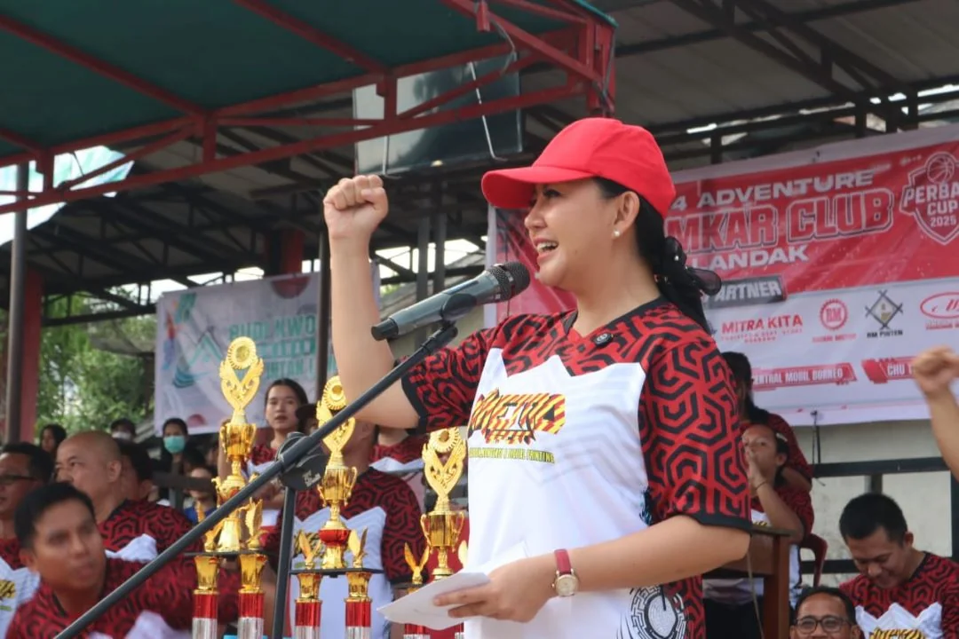 Bupati Landak, Karolin Margret Natasa. | Peringatan Sumpah Pemuda: Bupati Karolin Ajak Pemuda Landak Gotong Royong dan Melek Teknologi. (FOTO: ISTIMEWA)