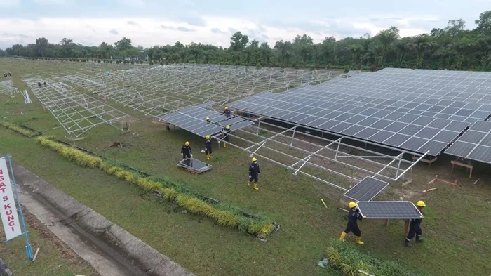 Pertamina siap pasang PLTS atap terbesarnya di Kilang Balikpapan. (Dok. Pertamina)