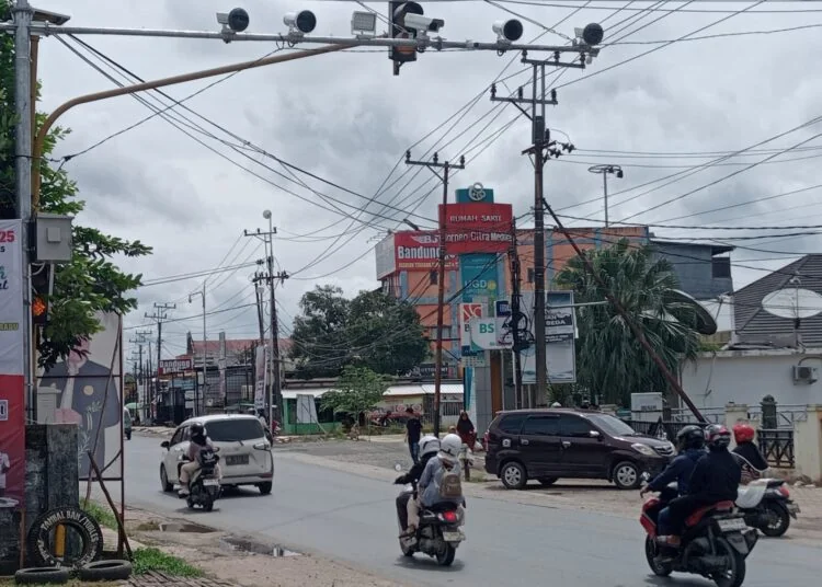 Alat ETLE Mulai diuji coba di persimpangan Tugu Angsau,jalan A Yani, Kabupaten Tanah Laut  (Poros Kalimantan)