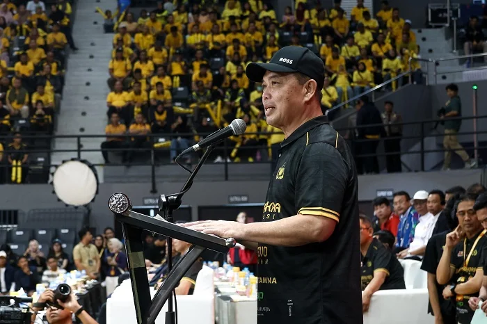 SAMBUTAN - Gubernur Ria Norsan saat memberikan sambutan pada pembukaan even Proliga Bola Voli Tahun 2026, Kamis (8/1/2026).