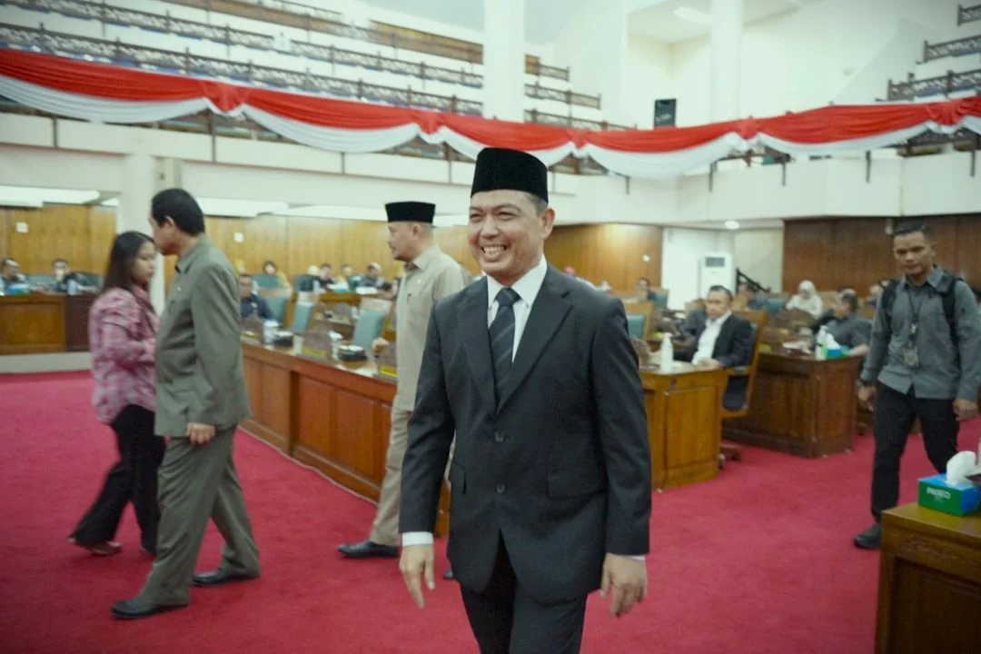 gubernur kalbar ria norsan