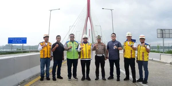 Kakorlantas Tinjau Tol Balikpapan–Samarinda, Pastikan Kesiapan Jalur Menuju IKN (dok.Merdeka.com)