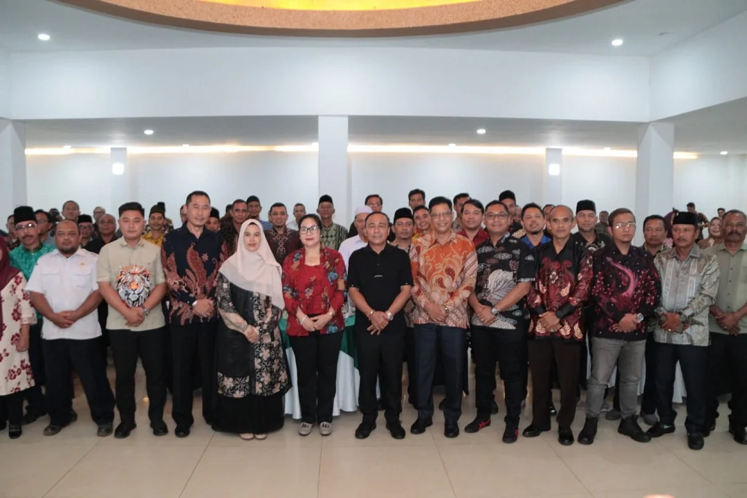 Infrastruktur Kayong Utara Disorot: 40 Persen Jalan Provinsi Alami Kerusakan Berat. (FOTO: PROKOPIM)