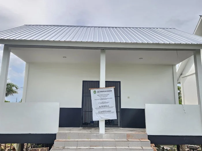 Toilet SMKN 3 Ketapang yang dibangun dengan anggaran hampir Rp 400 juta.