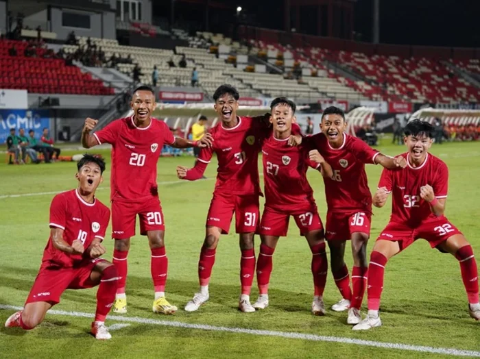 Timnas U17 (Int).