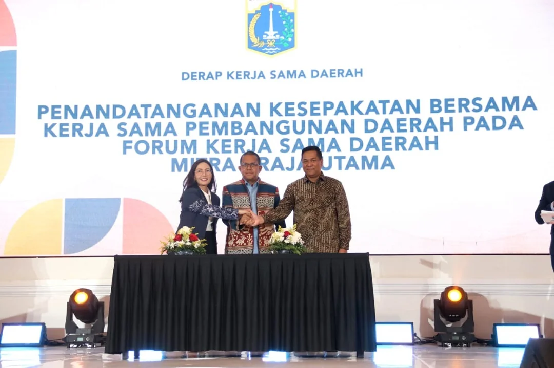 Kalbar dan Jakarta Jalin Kerjasama: Sekda Harisson Tanda Tangan MoU, Optimalkan Pariwisata dan Layanan Publik. (FOTO: ADPIM)