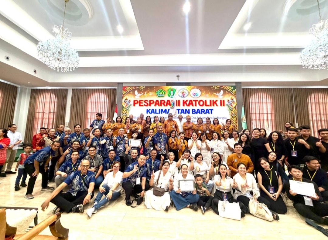 Kontingen Kota Pontianak acara penutupan dan pengumuman pemenang PES PARANI Katolik II Provinsi Kalimantan Barat 17 Oktober 2026