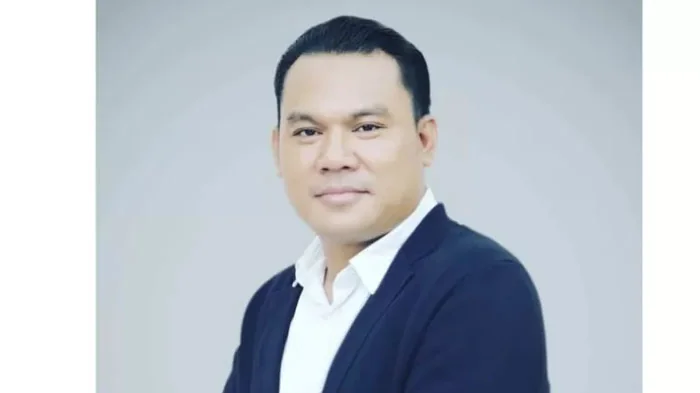 DOSEN - Pitalis Mawardi B, Ph.D Dosen dan Akademisi Universitas PGRI Pontianak dan Dewan Pendidikan Prov. Kalbar Periode 2025 - 2030, Putra daerah Asal Dusun Engkadin, Kec. Nanga Tayap, Kabupaten Ketapang