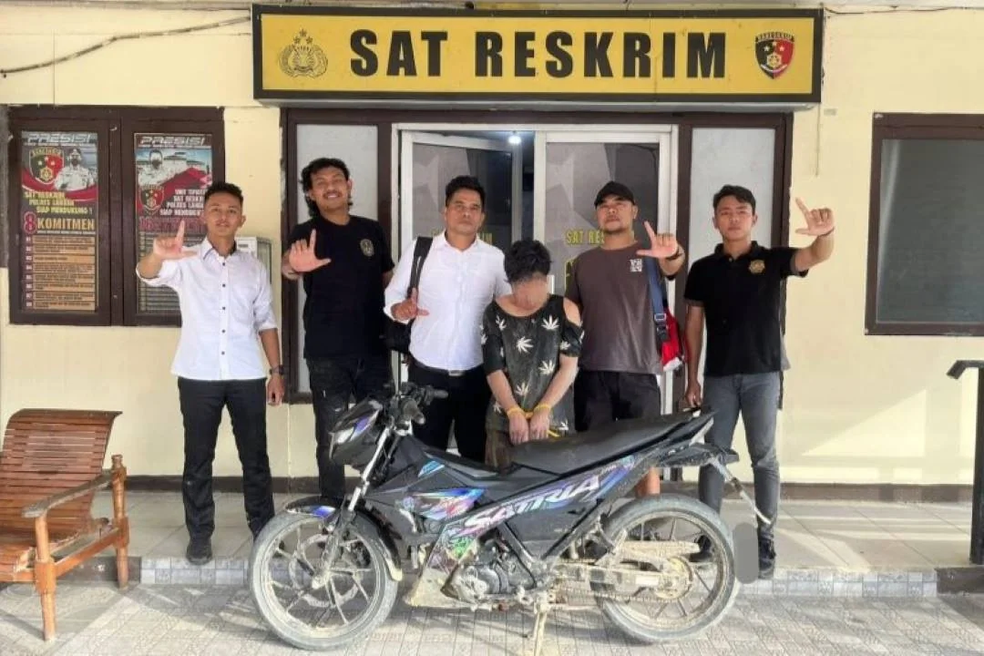 Pantau Situasi, Gadaikan Barang Bukti: Pelaku Curanmor Ngabang Ditangkap Setelah 2 Bulan Buron. (FOTO: DOK. POLRES)