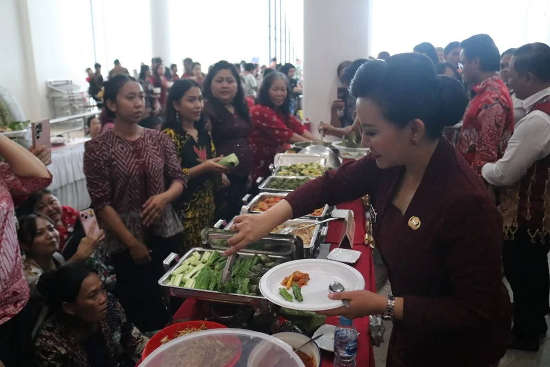 "Makan Baranje’", Simbol Perayaan Besar Adat Dayak Meriahkan HUT ke-26 Kabupaten Landak. (FOTO: ISTIMEWA)