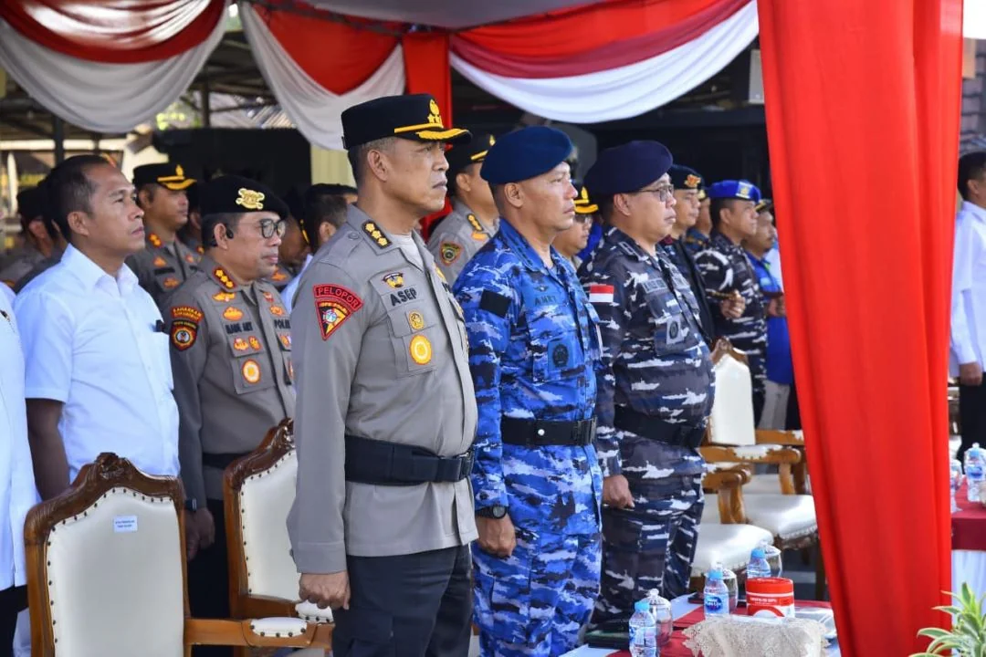 TNI AL dan Polri Sinergi Kuatkan Kesiapsiagaan Bencana Hidrometeorologi di Kalbar 2025. (FOTO: DISPEN KODAERAL XII)