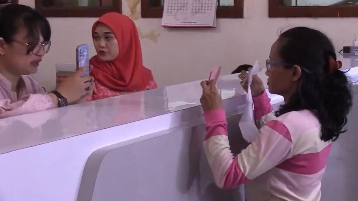 Kementerian Sosial mencoret sekitar 600 ribu penerima bansos yang terindikasi terlibat judi online.