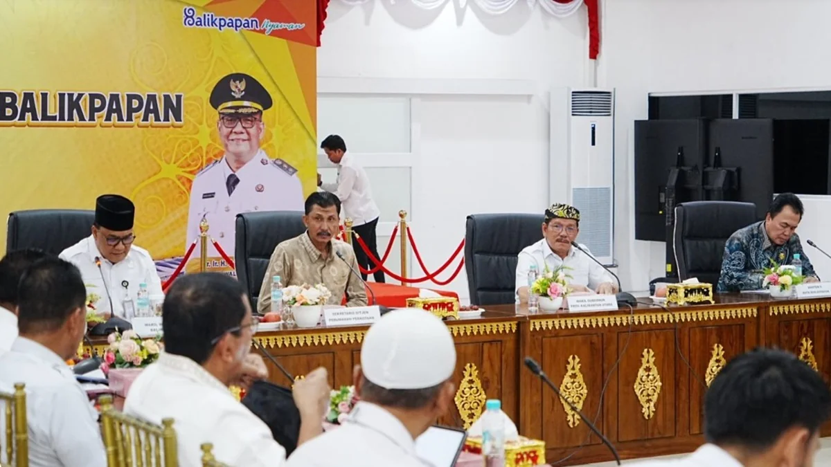 Wakil Gubernur Kalimantan Utara, Ingkong Ala, menegaskan pentingnya sinergi antara pemerintah pusat, daerah, dan sektor swasta untuk mengatasi backlog perumahan di Kaltara. Foto: BIRO ADPIM