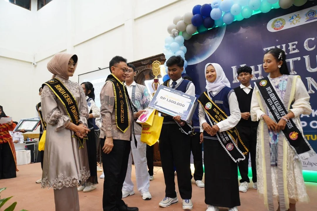 Dimas dan Miftahfathuyah Dinobatkan Duta GenRe Pontianak 2025: Siap Jadi Teladan dan Penggerak Perubahan Positif Remaja. (FOTO: PROKOPIM)